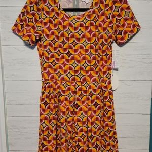 Medium LuLaRoe Amelia